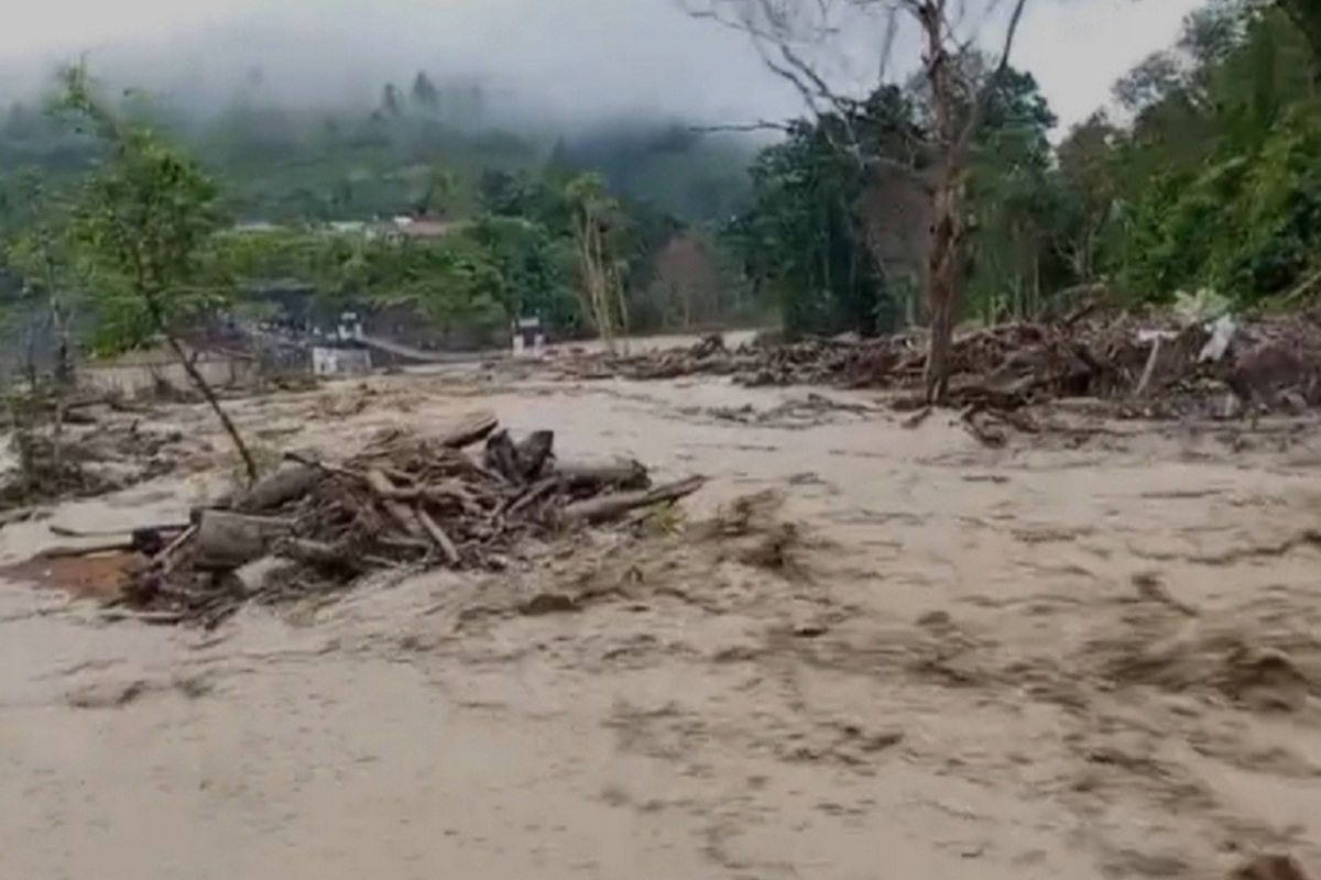 Banjir Datang Lagi, Desa di Aceh Tengah Kembali Terisolasi