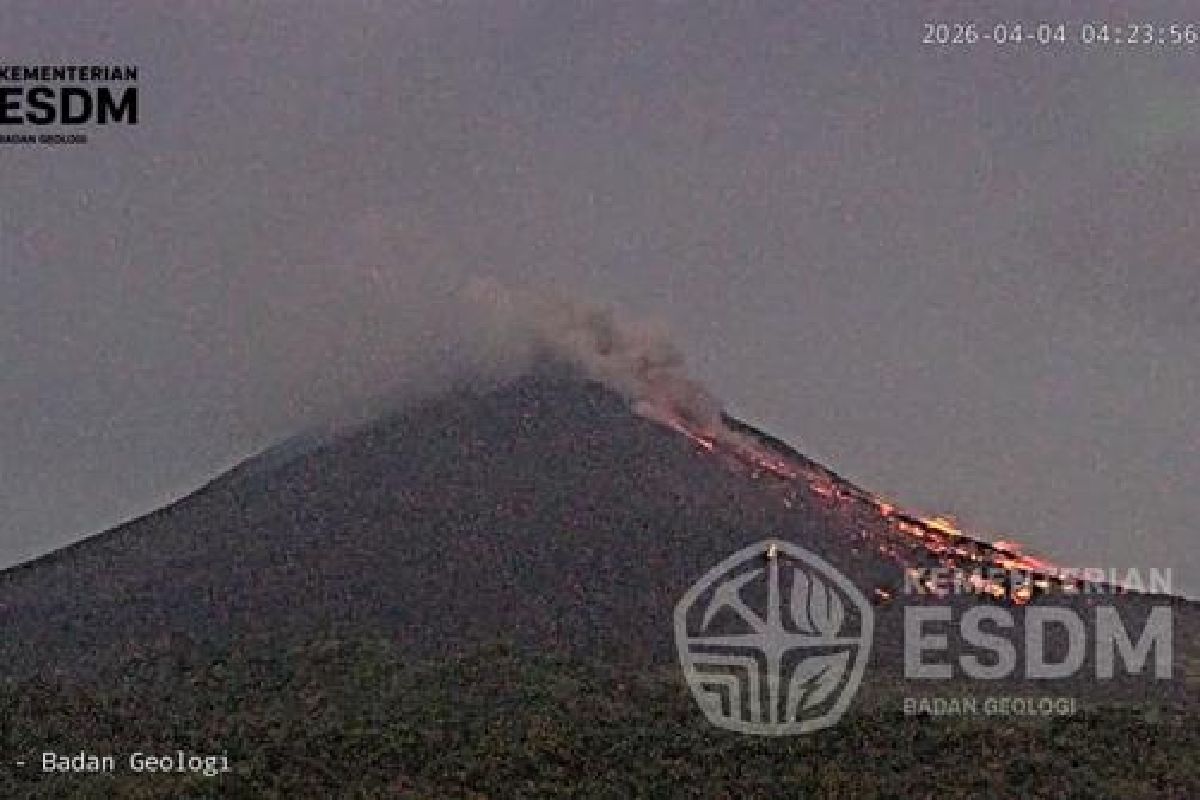 Merapi Luncurkan Dua Awan Panas, Jarak Capai 2 Km