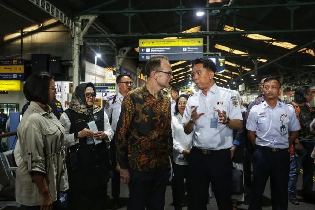 KAI Jogja Dapat Pujian Dubes Inggris, Soroti Transportasi Hijau