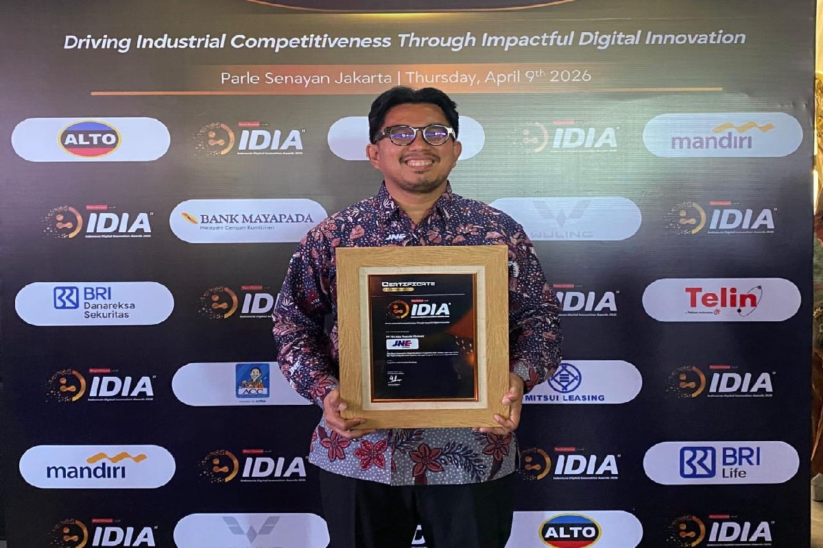 Transformasi Digital JNE Berbuah Penghargaan Nasional