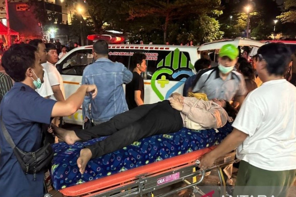 Puluhan Korban Kecelakaan KRL Bekasi Timur Dilarikan ke RS