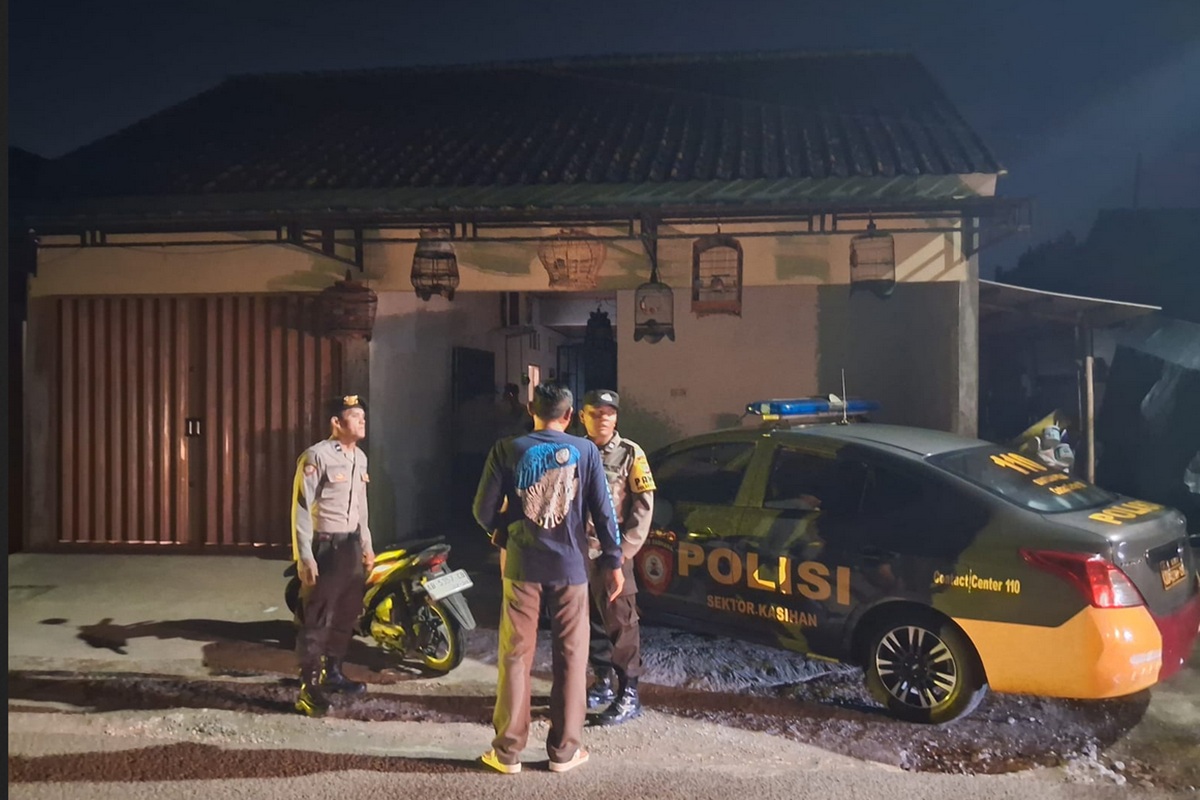 Razia di Outlet 23 Bantul, 60 Botol Miras Disita Polisi