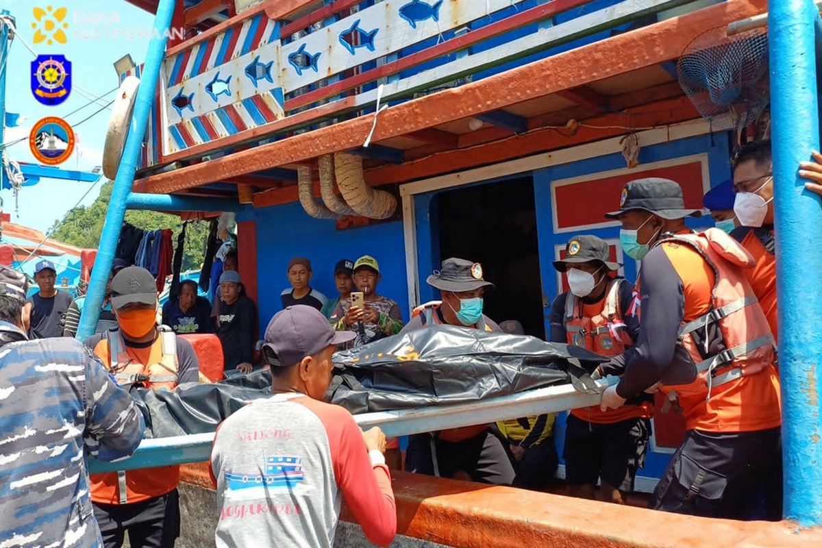 Mendadak Ambruk di Kapal, Nelayan Pekalongan Tewas di Laut Gunungkidul