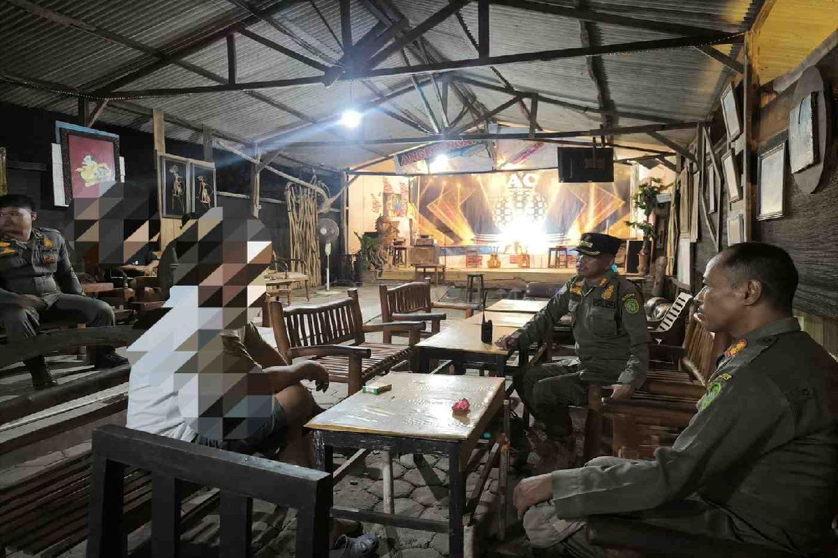 Satpol PP Bantul Bongkar Angkringan Bermodus Hiburan Malam Ilegal