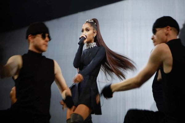 Ariana Grande Umumkan Album Baru Petal dan Single Perdana
