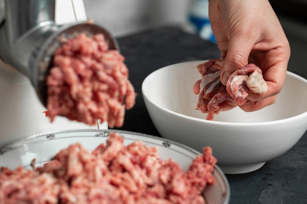 Tips Konsumsi Daging Kurban saat Iduladha agar Kolesterol Tetap Aman