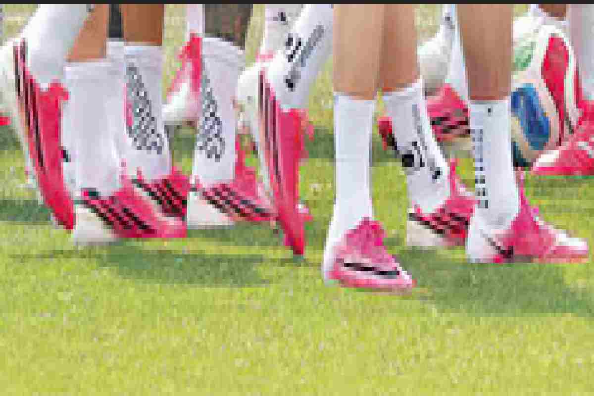Tren Sepatu Pink Jadi Sorotan di Piala Dunia 2026