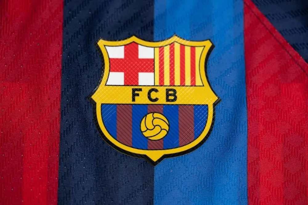 Barcelona Batalkan Seremoni Juara Dunia, Ini Alasan Laporta